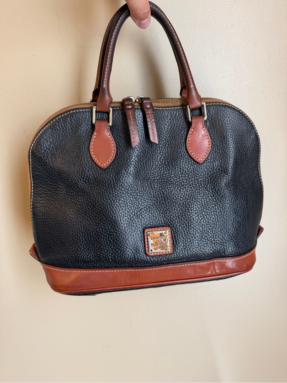 Dooney & Bourke Zip Zip Satchel Black Pebble Grain Leather Satchel Purse Handbag